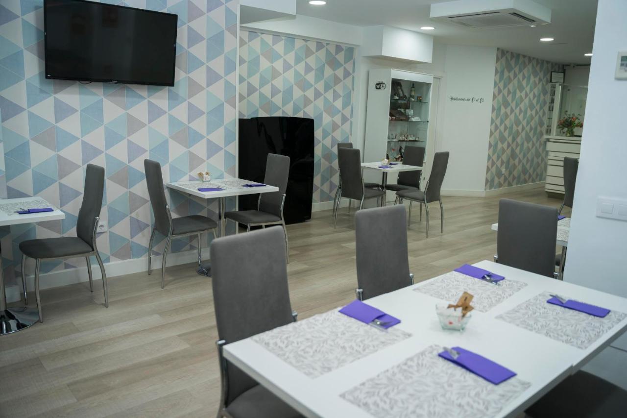 Hostal Goyesco Plaza ปลาเซนเซีย ภายนอก รูปภาพ