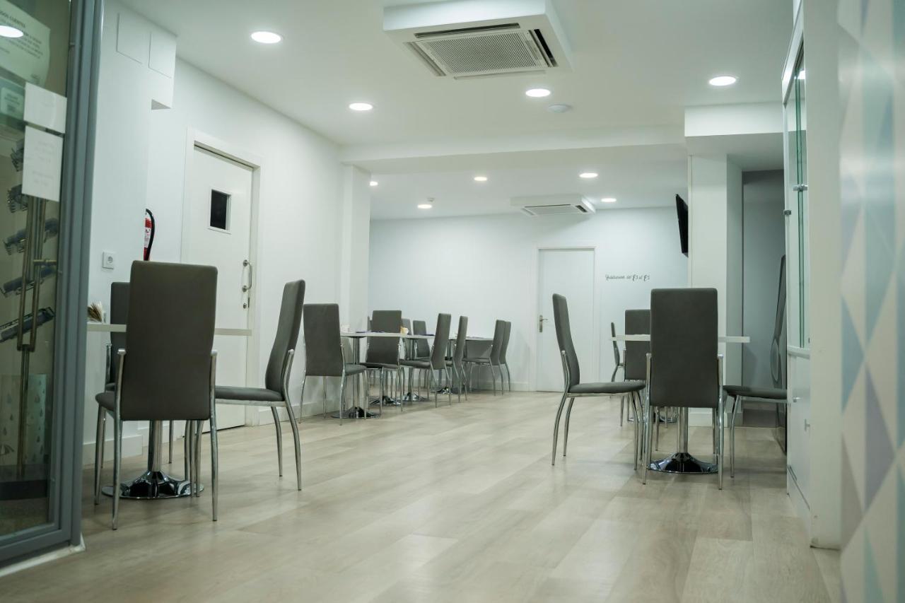Hostal Goyesco Plaza ปลาเซนเซีย ภายนอก รูปภาพ