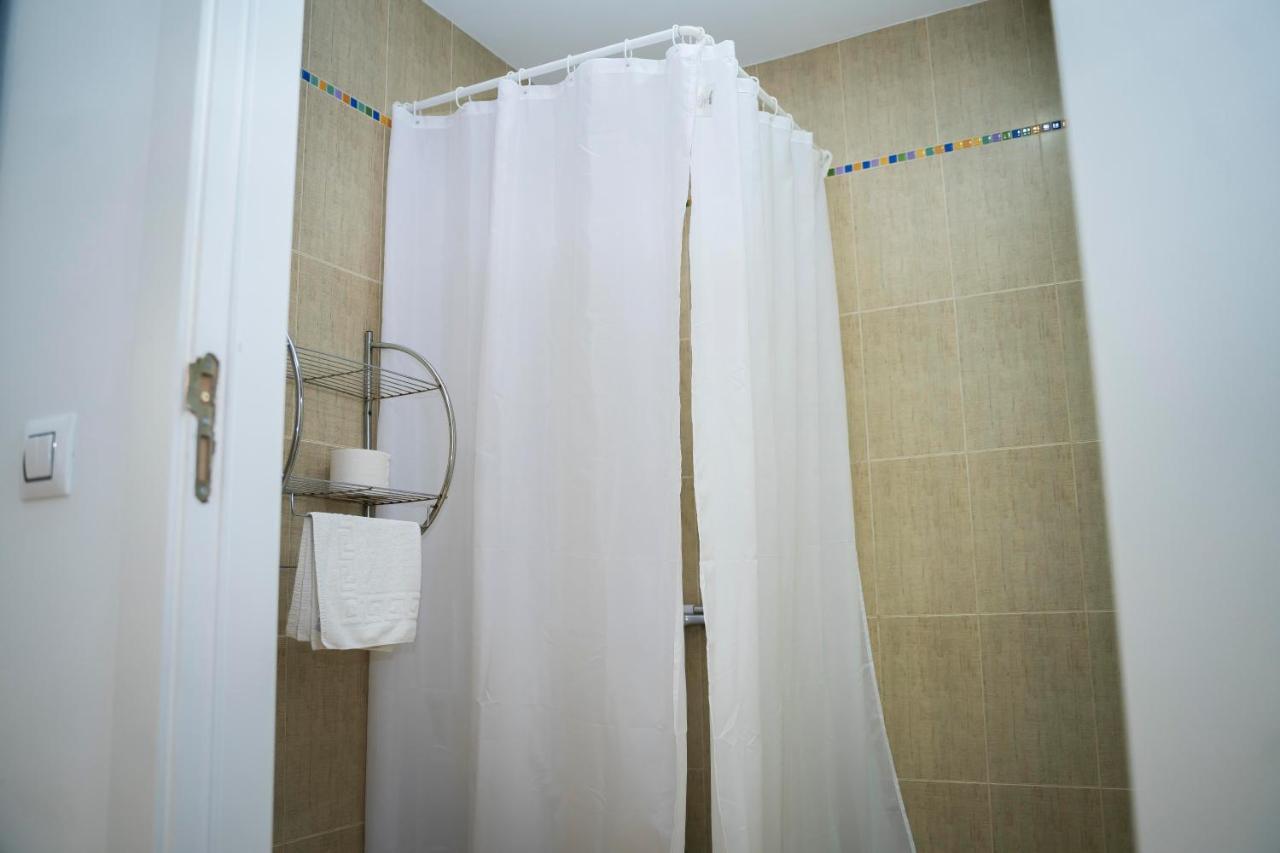 Hostal Goyesco Plaza ปลาเซนเซีย ภายนอก รูปภาพ